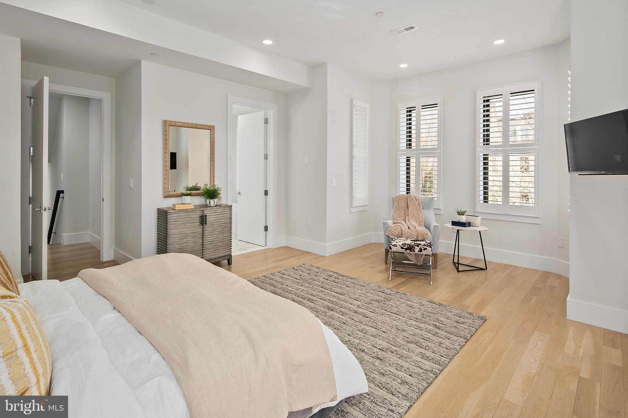 1600 13th Street Northwest, Unit A Washington, DC 20009 - Photo 18 of 44