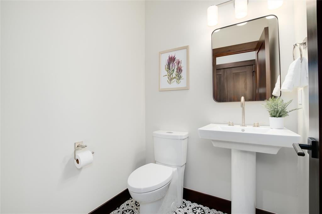55 Glazer Trail Silverthorne, CO 80498 - Photo 21 of 35 a bathroom with a sink toilet and a mirror