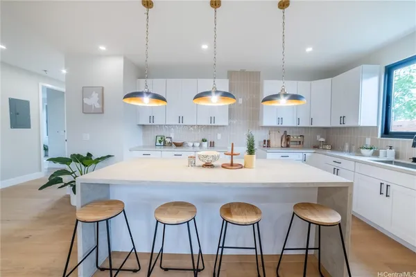 $2,100,000 | 629 Halela Street, Unit A, Kailua, HI 96734