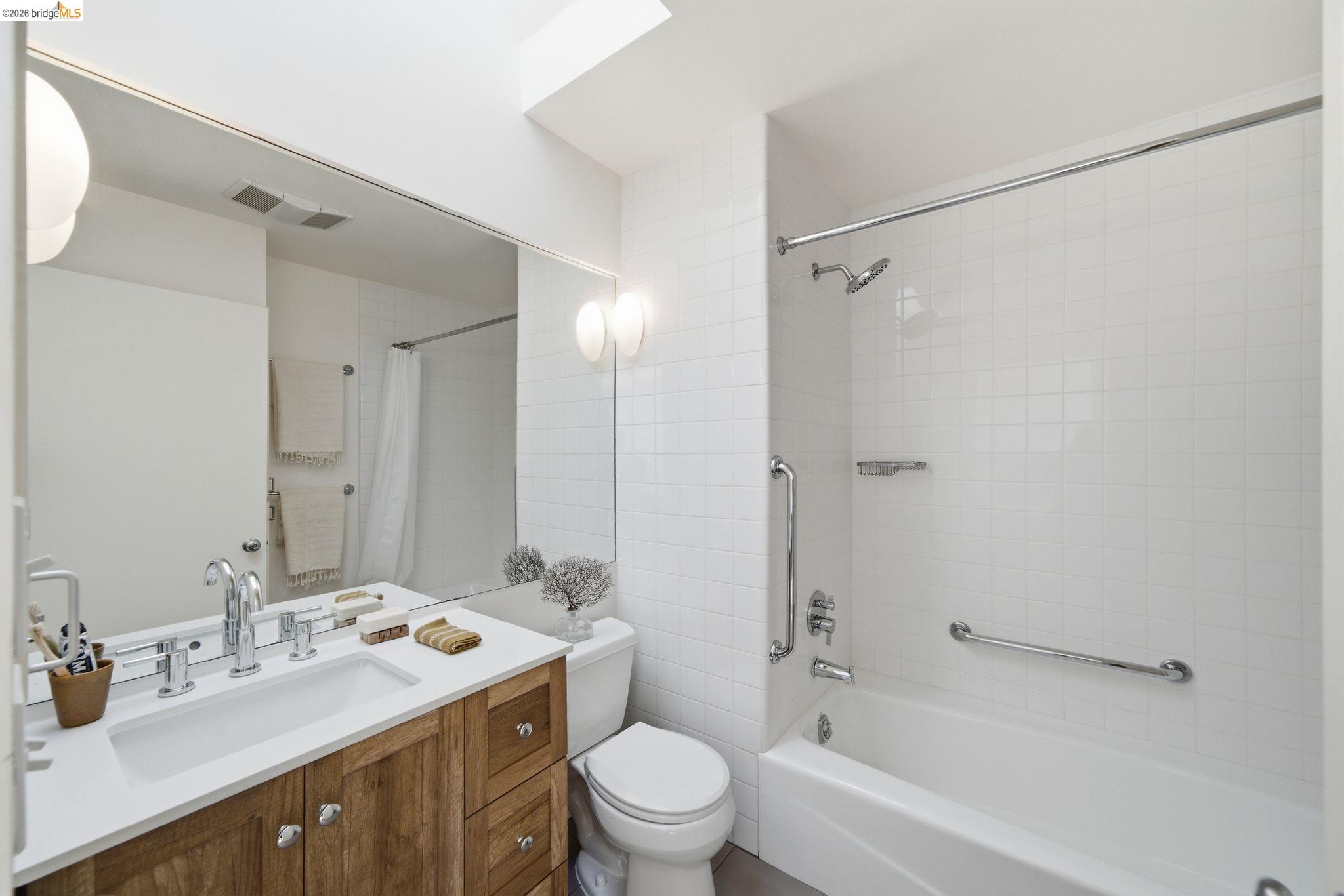2877 Buena Vista Way Berkeley, CA 94708 - Photo 14 of 56 Gallery Image 14