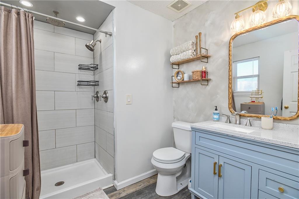 8006 South Church Road Pleasant Valley, MO 64068 - Photo 19 of 34