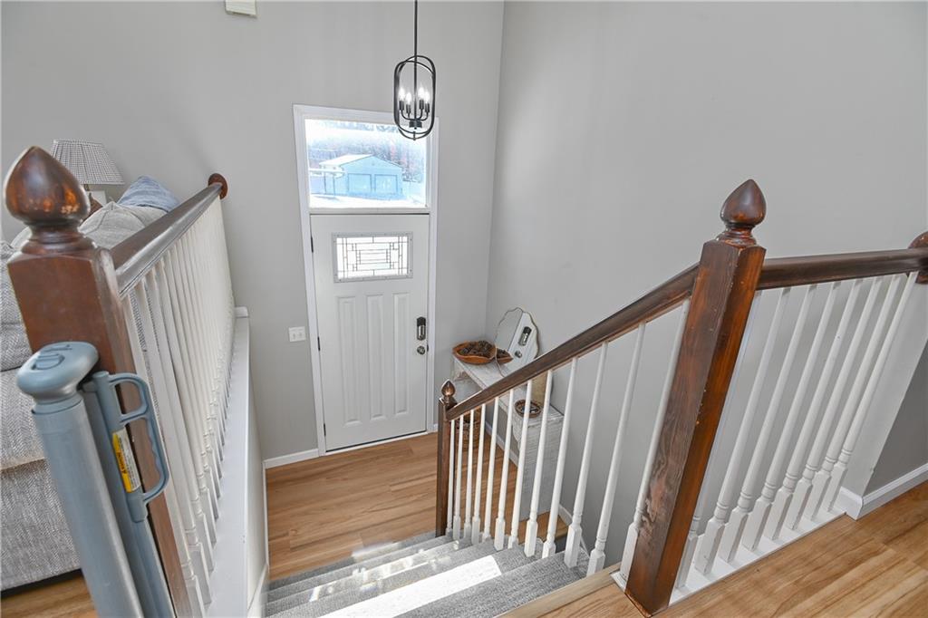 8006 South Church Road Pleasant Valley, MO 64068 - Photo 2 of 34