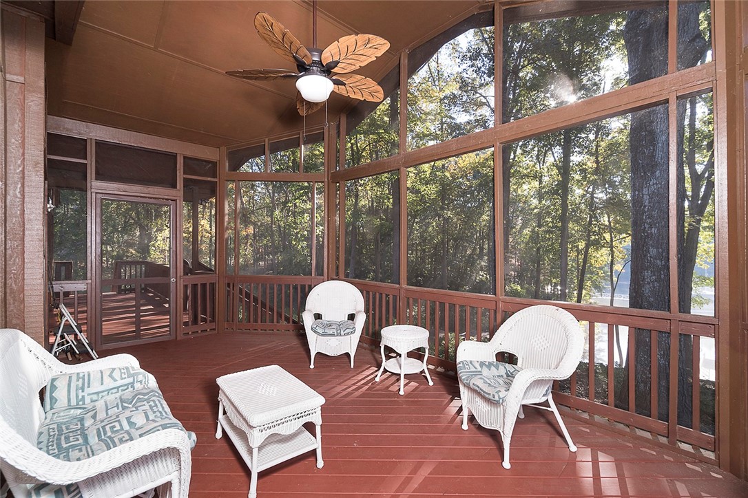 209 Clearwater Shores Road Fair Play, SC 29643 - Photo 24 of 33 Gallery Image 24