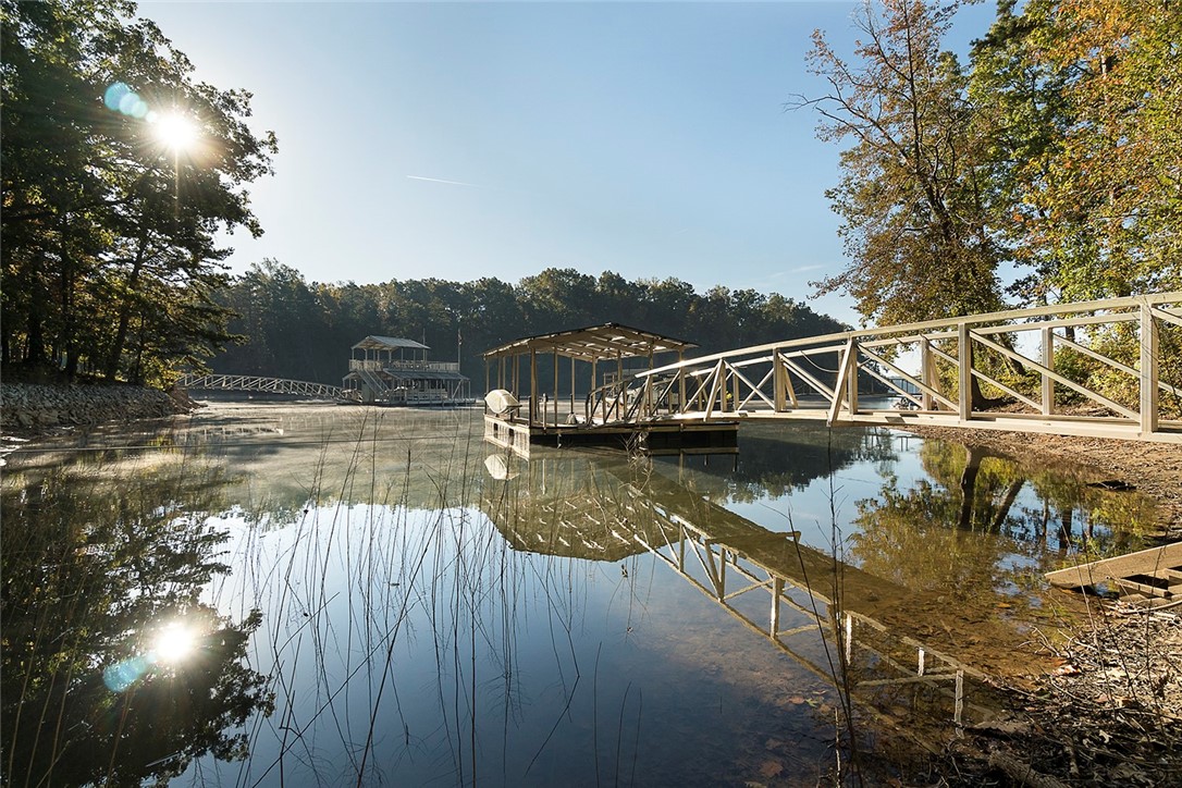 209 Clearwater Shores Road Fair Play, SC 29643 - Photo 3 of 33 Gallery Image 3