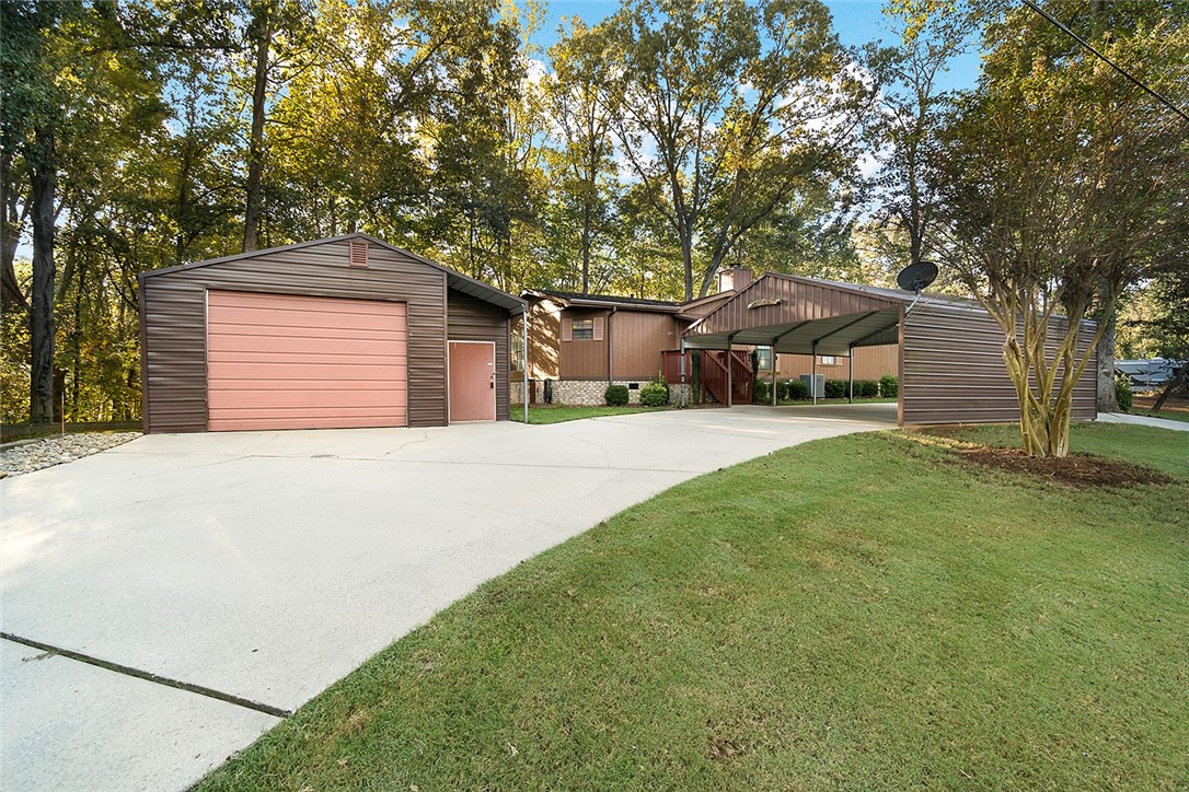 209 Clearwater Shores Road Fair Play, SC 29643 - Photo 4 of 33 Gallery Image 4