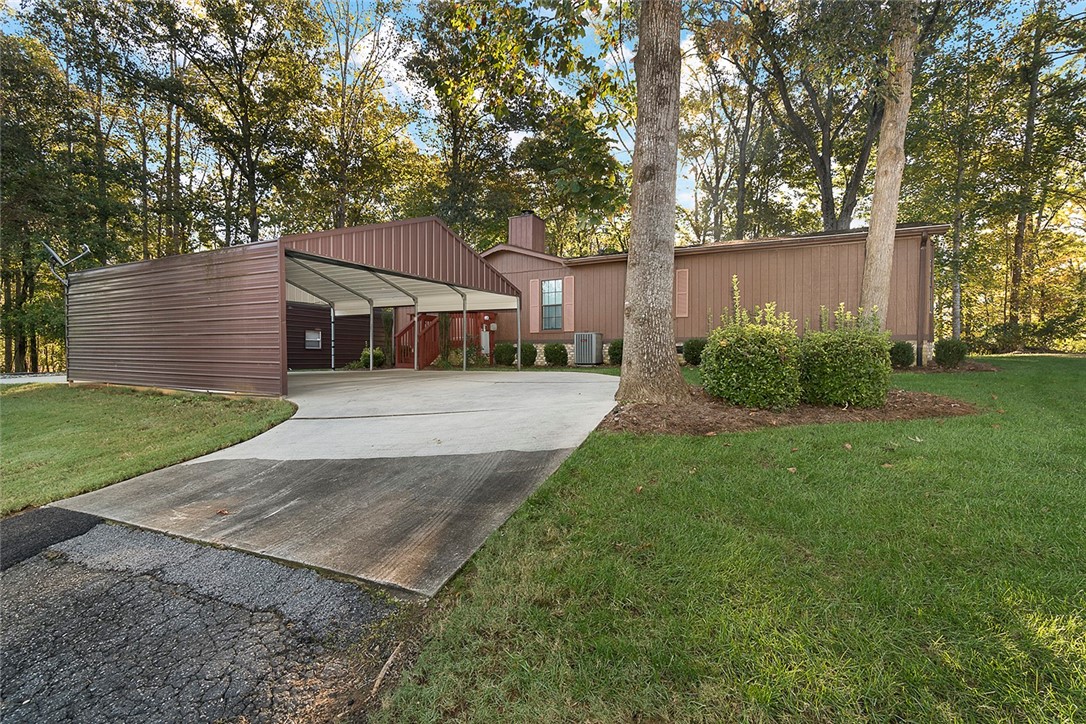 209 Clearwater Shores Road Fair Play, SC 29643 - Photo 5 of 33 Gallery Image 5