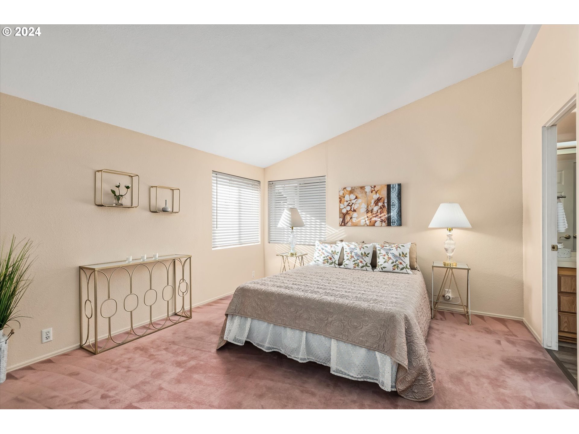 4055 Royal Avenue, Unit 142 Eugene, OR 97402 - Photo 11 of 26 Primary Bedroom