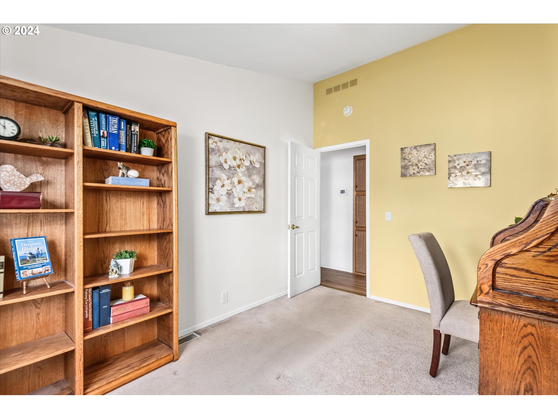 4055 Royal Avenue, Unit 142 Eugene, OR 97402 - Photo 14 of 26