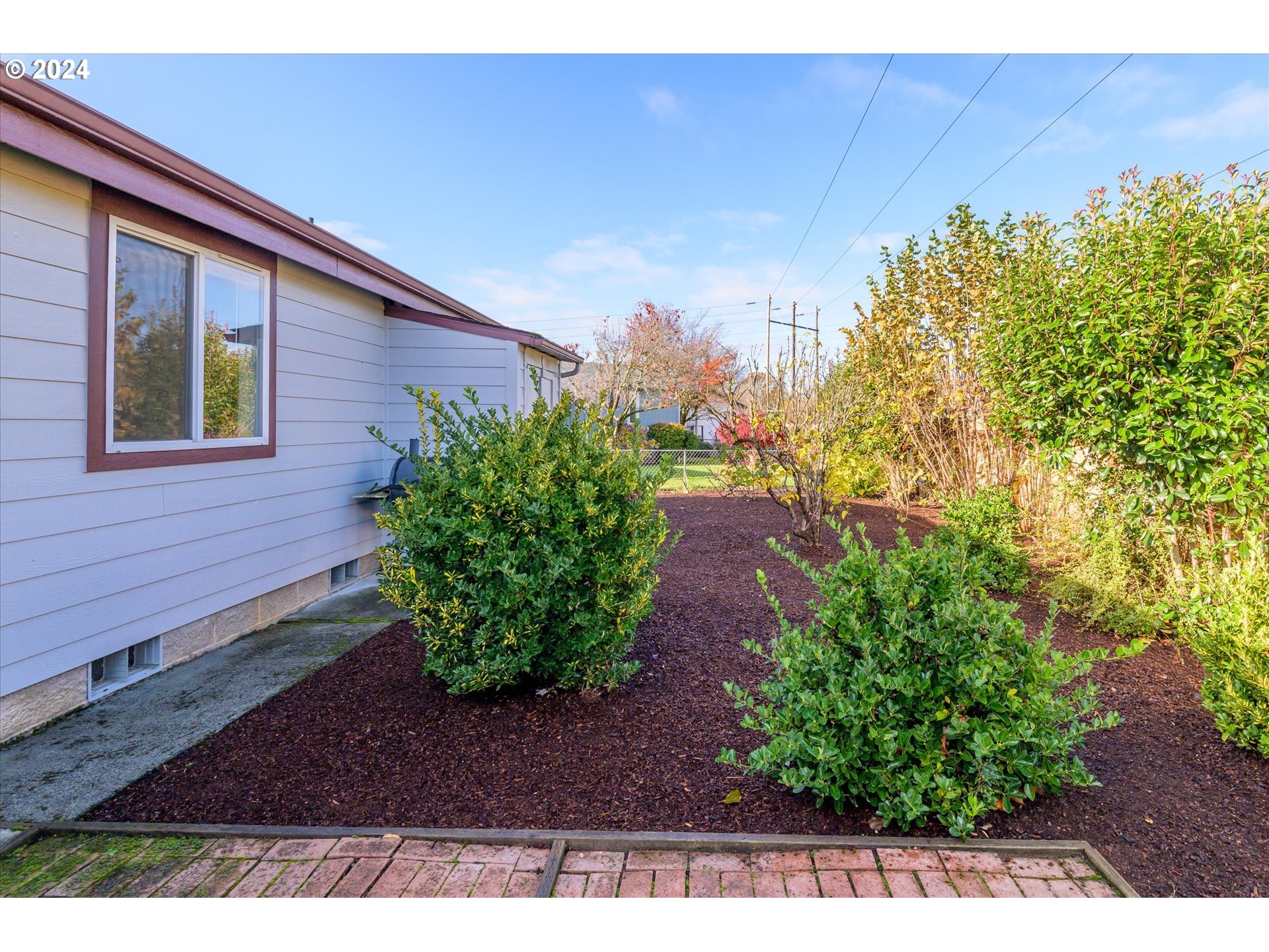 4055 Royal Avenue, Unit 142 Eugene, OR 97402 - Photo 23 of 26 Backyard