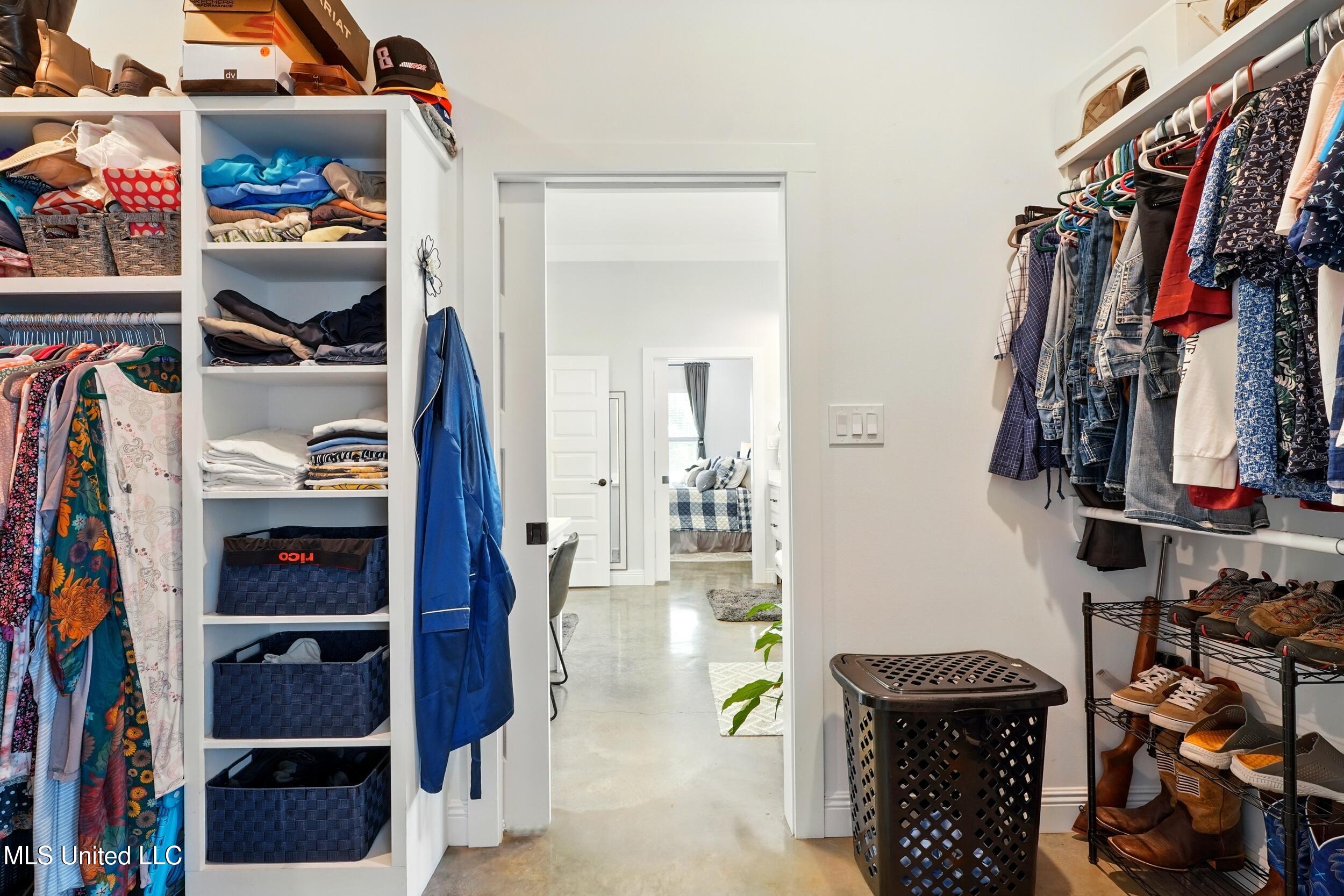 62 Treasure Point Carriere, MS 39426 - Photo 32 of 57 29_master closet 1