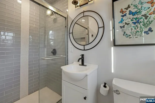 $999,000 | 30-06 Morlot Avenue, Fair Lawn, NJ 07410