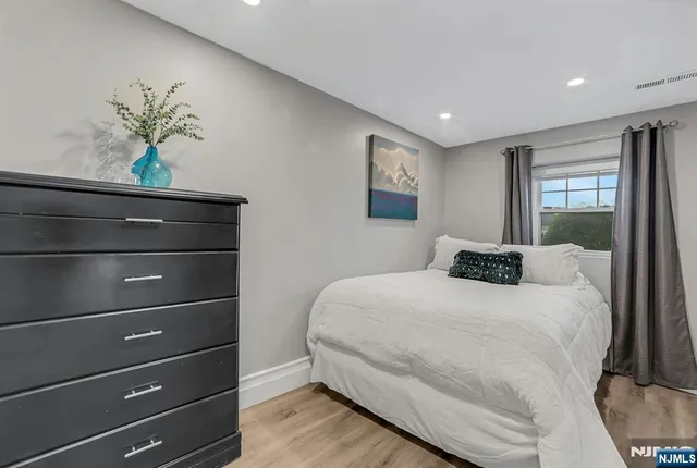 $999,000 | 30-06 Morlot Avenue, Fair Lawn, NJ 07410