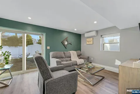 $999,000 | 30-06 Morlot Avenue, Fair Lawn, NJ 07410