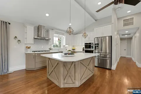 $999,000 | 30-06 Morlot Avenue, Fair Lawn, NJ 07410