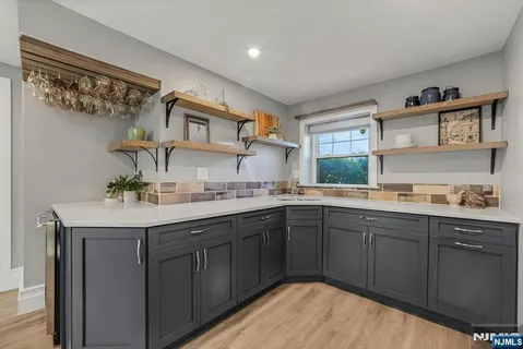 $999,000 | 30-06 Morlot Avenue, Fair Lawn, NJ 07410