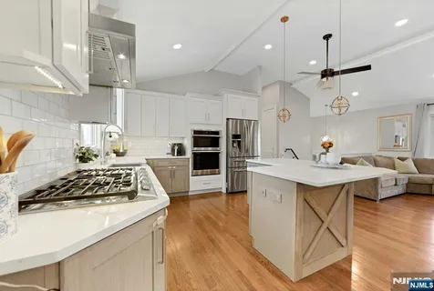 $999,000 | 30-06 Morlot Avenue, Fair Lawn, NJ 07410