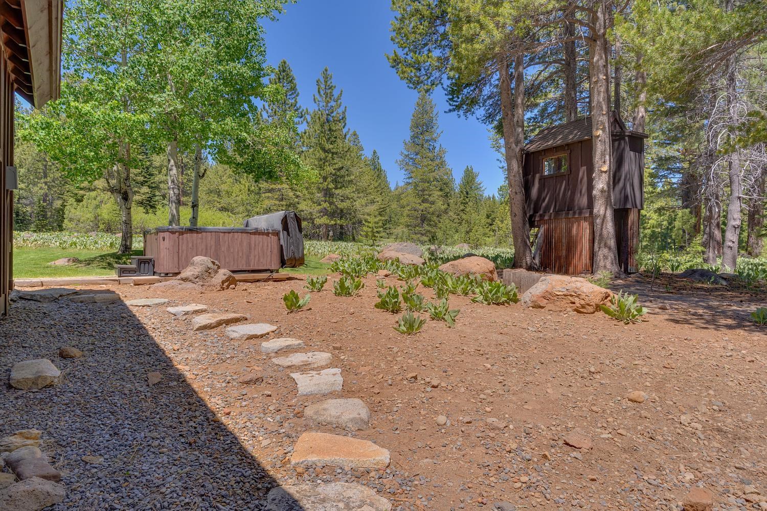 12420 Springbrook Place Truckee, CA 96161 - Photo 19 of 28