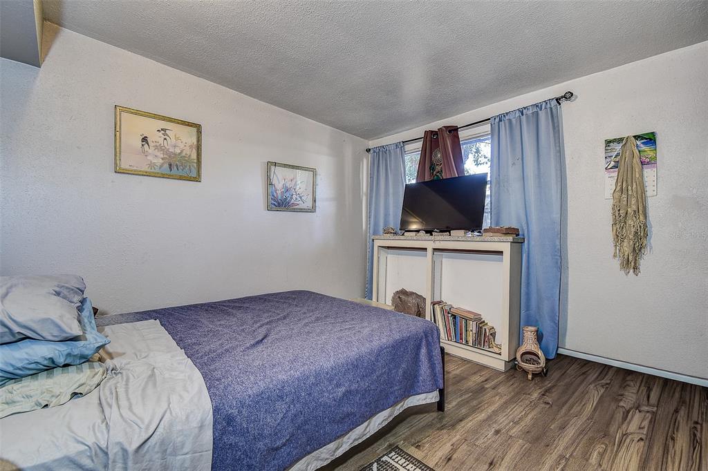 1818 Hacienda Way Holiday, FL 34690 - Photo 12 of 60