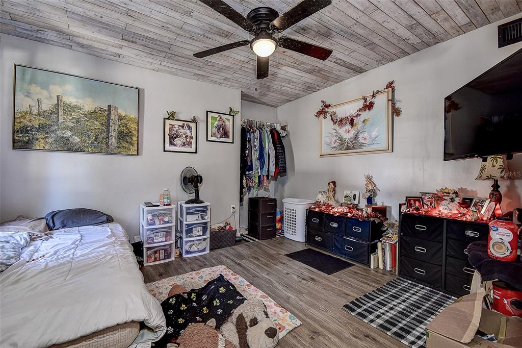 1818 Hacienda Way Holiday, FL 34690 - Photo 20 of 60