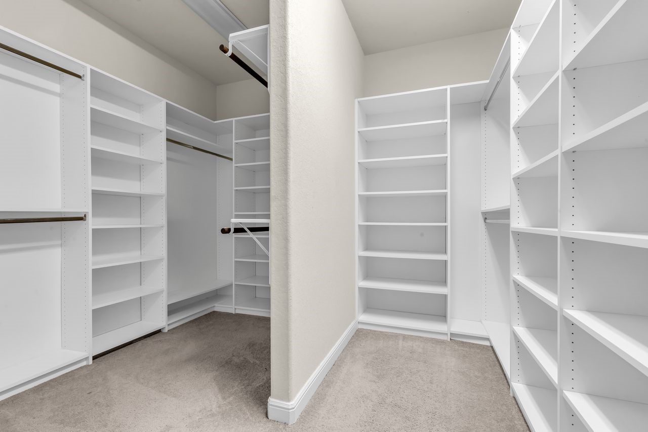 2739 Barrington Branch Drive Spring, TX 77373 - Photo 27 of 41 Primary closet