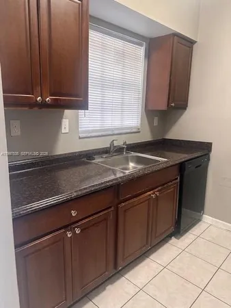 $1,800 | 1851 Northwest 96th Terrace, Unit 6F, Pembroke Pines, FL 33024