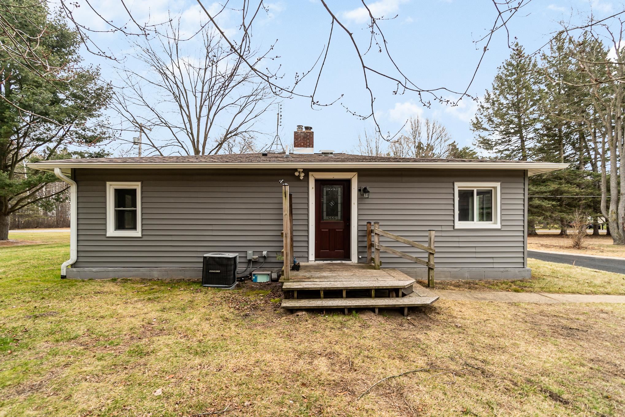 646 South Patterson Road Midland, MI 48640 - Photo 1 of 48