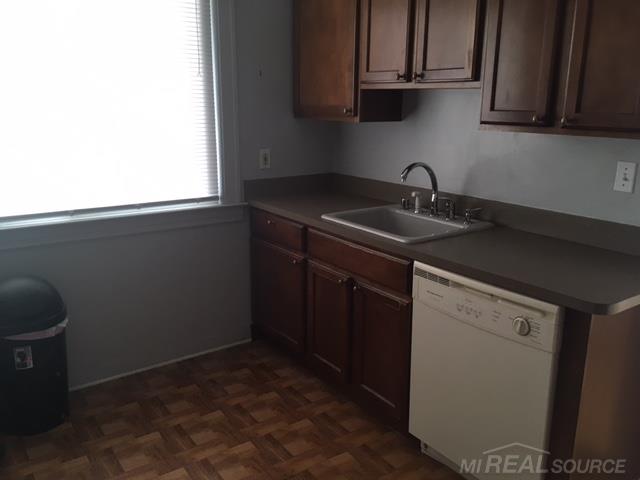 1050 Wayburn Street Grosse Pointe, MI 48230 - Photo 19 of 27