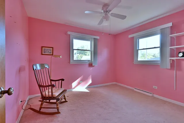 $429,000 | 1105 Fern Drive, Mount Prospect, IL 60056