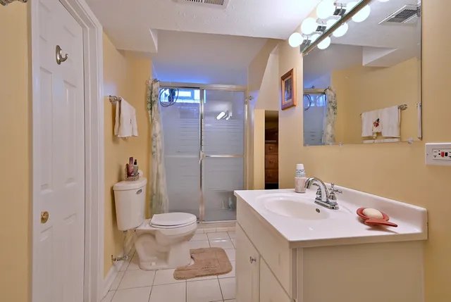 $429,000 | 1105 Fern Drive, Mount Prospect, IL 60056