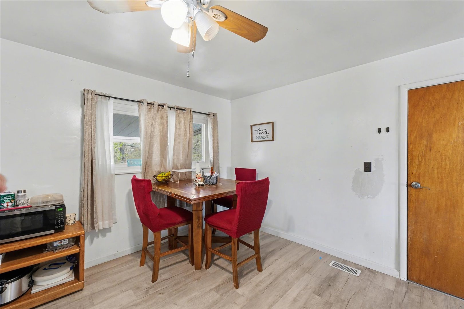 1208 South Duncan Road Champaign, IL 61821 - Photo 10 of 36