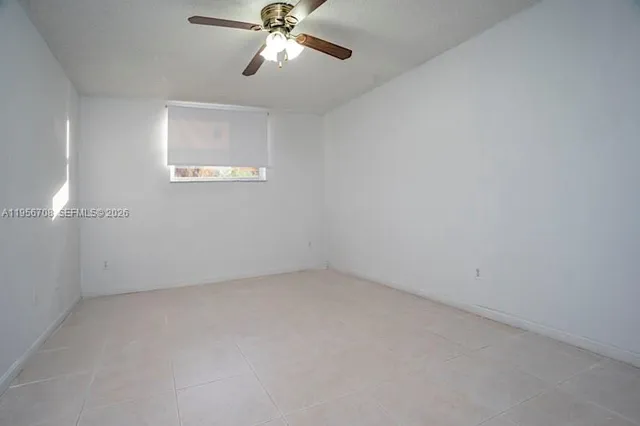 $1,650 | 606 West 81st Street, Unit 111, Hialeah, FL 33014
