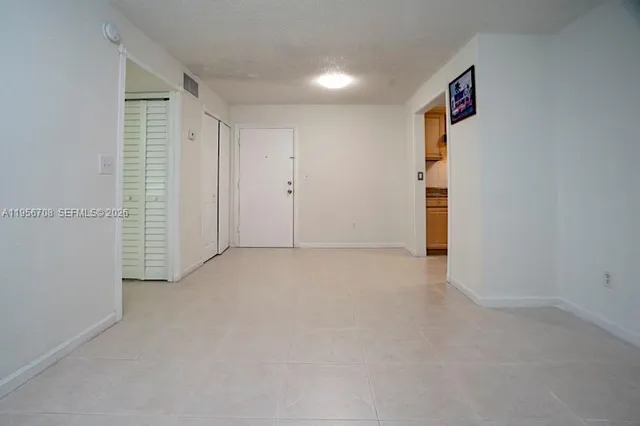 $1,650 | 606 West 81st Street, Unit 111, Hialeah, FL 33014