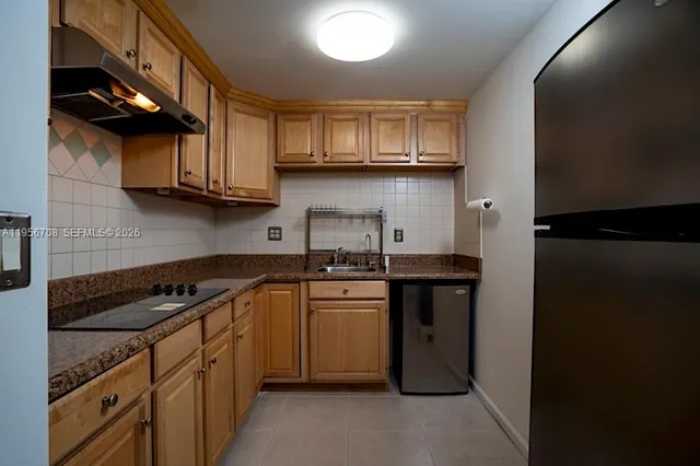 $1,650 | 606 West 81st Street, Unit 111, Hialeah, FL 33014