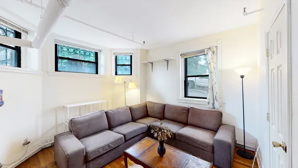$3,750 | 137 Peterborough Street, Unit 32, Boston, MA 02215
