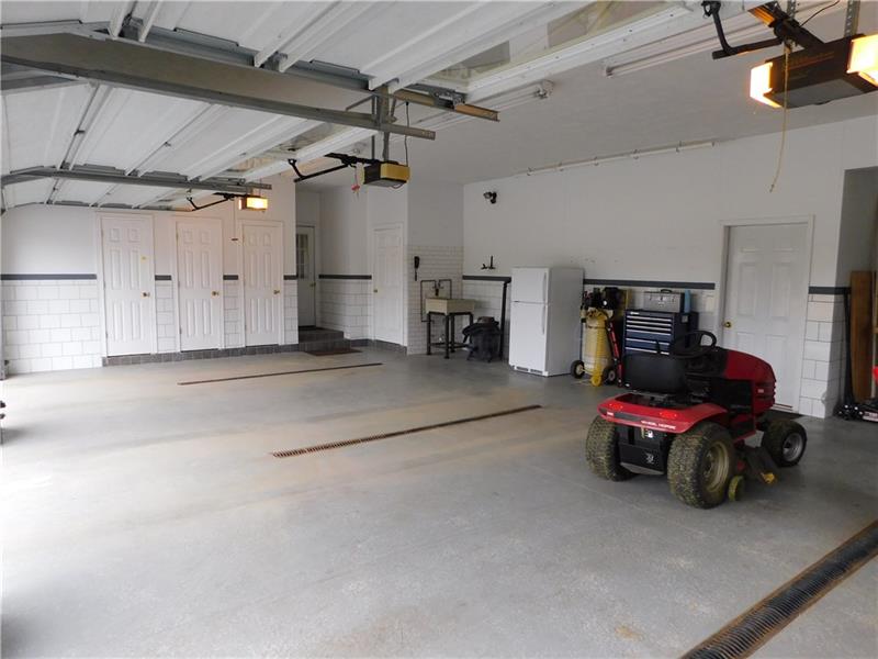 33 Carrier Road Transfer, PA 16154 - Photo 22 of 24