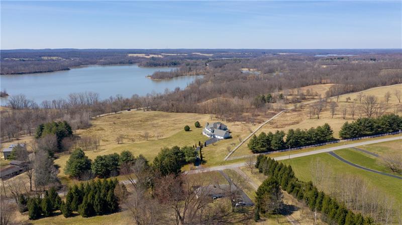 33 Carrier Road Transfer, PA 16154 - Photo 23 of 24