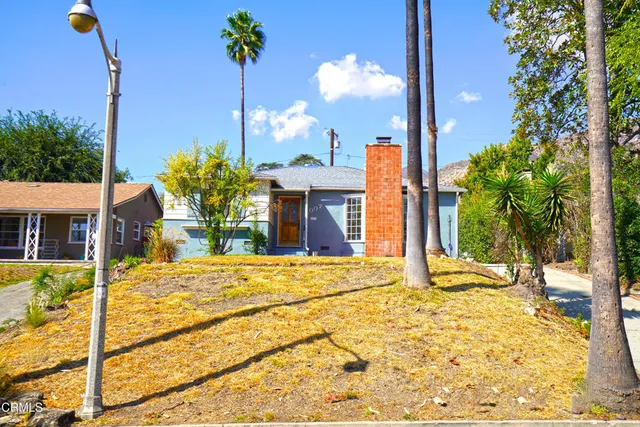 $930,000 | 1007 East Palm Street, Altadena, CA 91001