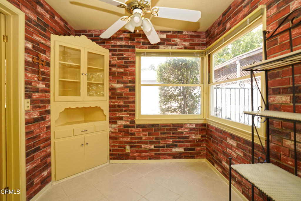 1007 East Palm Street Altadena, CA 91001 - Photo 8 of 20 Kitchen