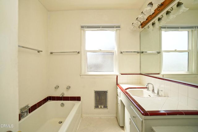 $930,000 | 1007 East Palm Street, Altadena, CA 91001