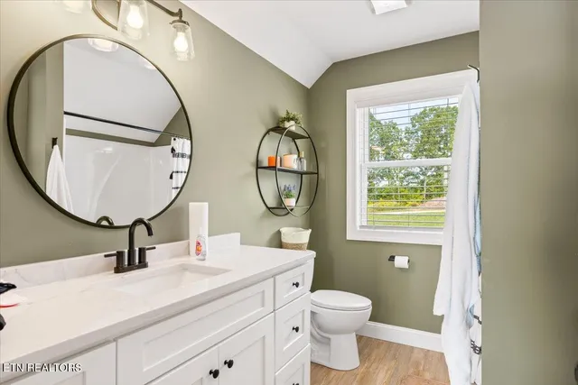 $345,000 | 118 East Hbr Vw Lane, Unit A, La Follette, TN 37766