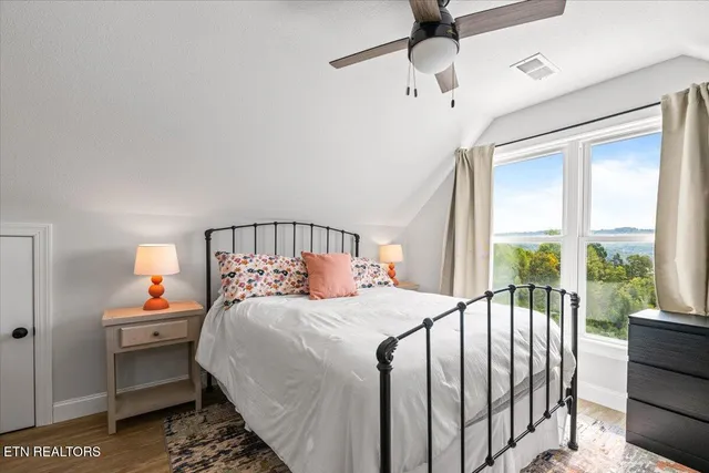 $345,000 | 118 East Hbr Vw Lane, Unit A, La Follette, TN 37766