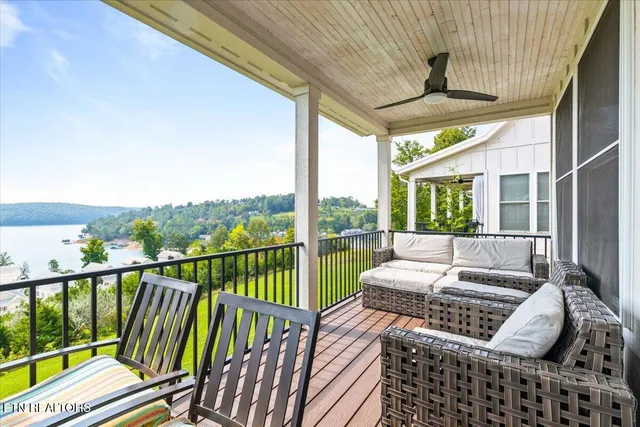 $345,000 | 118 East Hbr Vw Lane, Unit A, La Follette, TN 37766