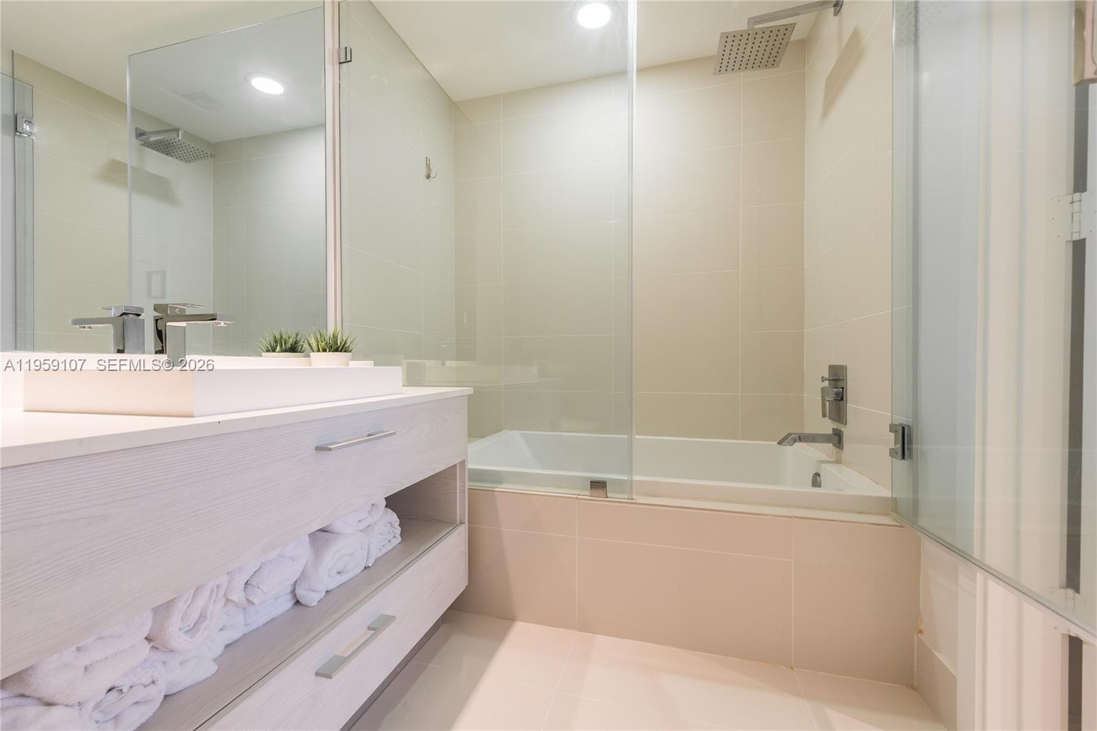 55 Southwest 9th Street, Unit 1010 Miami, FL 33130 - Photo 11 of 26