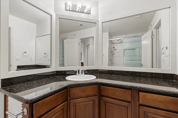 $1,650 | 6000 Shepherd Mountain Cove, Unit 411, Austin, TX 78730