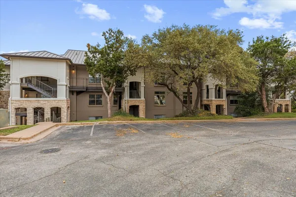 $1,650 | 6000 Shepherd Mountain Cove, Unit 411, Austin, TX 78730