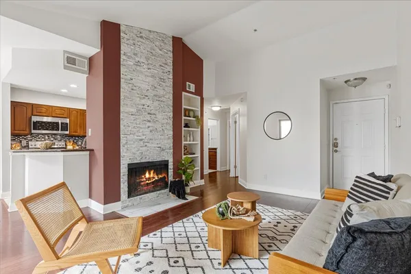 $1,650 | 6000 Shepherd Mountain Cove, Unit 411, Austin, TX 78730