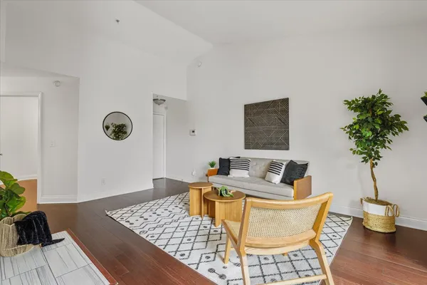 $1,650 | 6000 Shepherd Mountain Cove, Unit 411, Austin, TX 78730