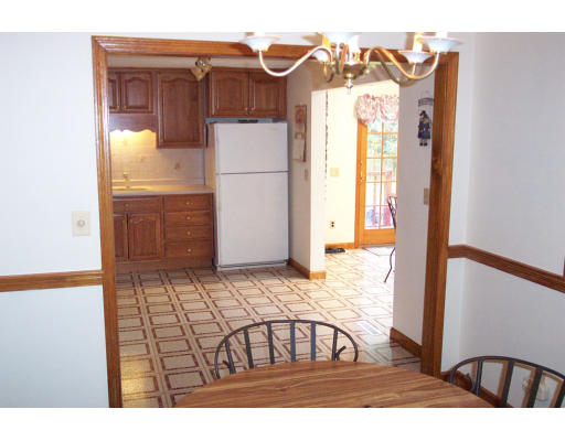 22 Emerson Road Medfield, MA 02052 - Photo 7 of 19 Gallery Image 7