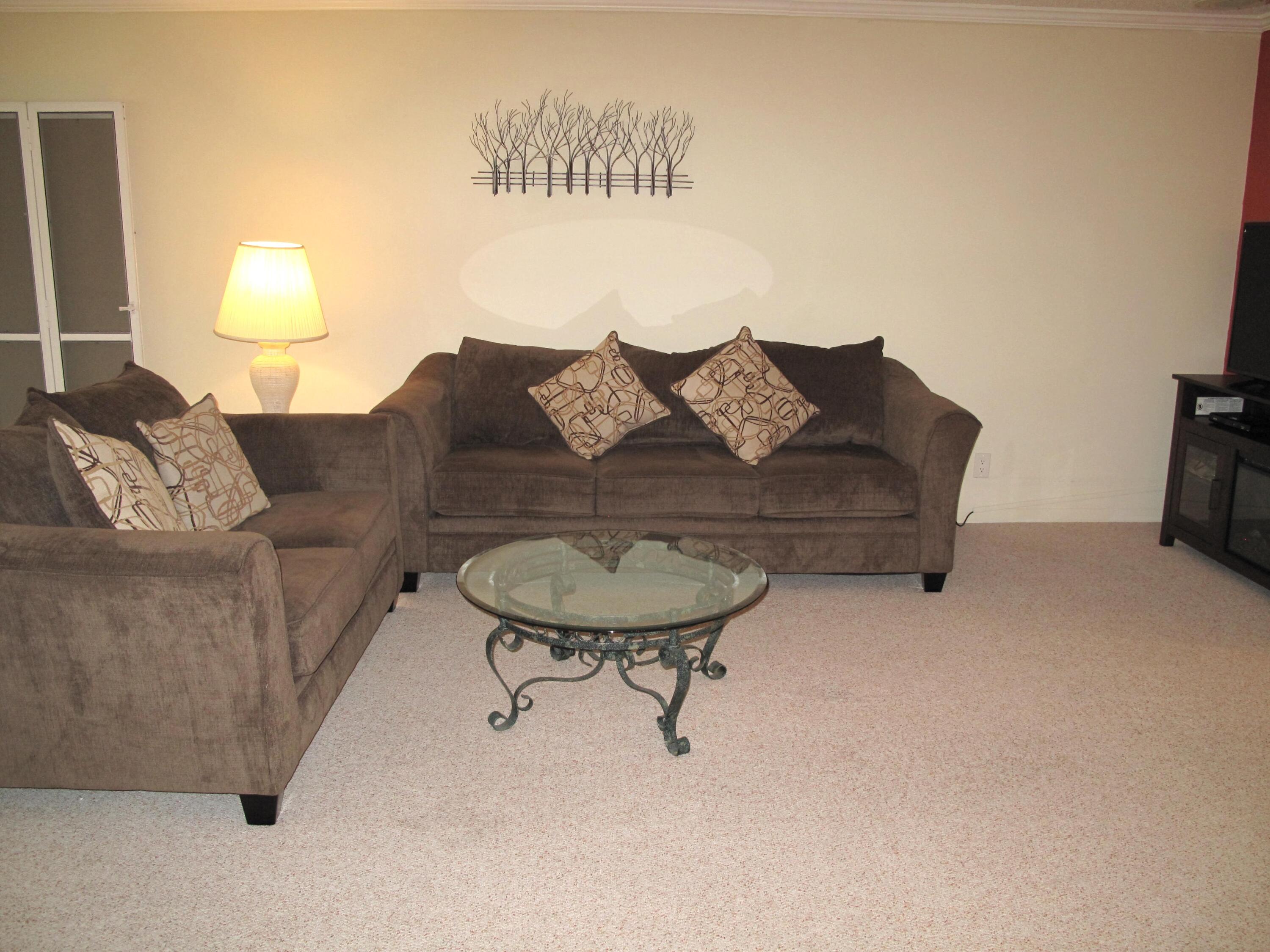 1202 South Drive Circle, Unit B Delray Beach, FL 33445 - Photo 11 of 57 Living room view (9)