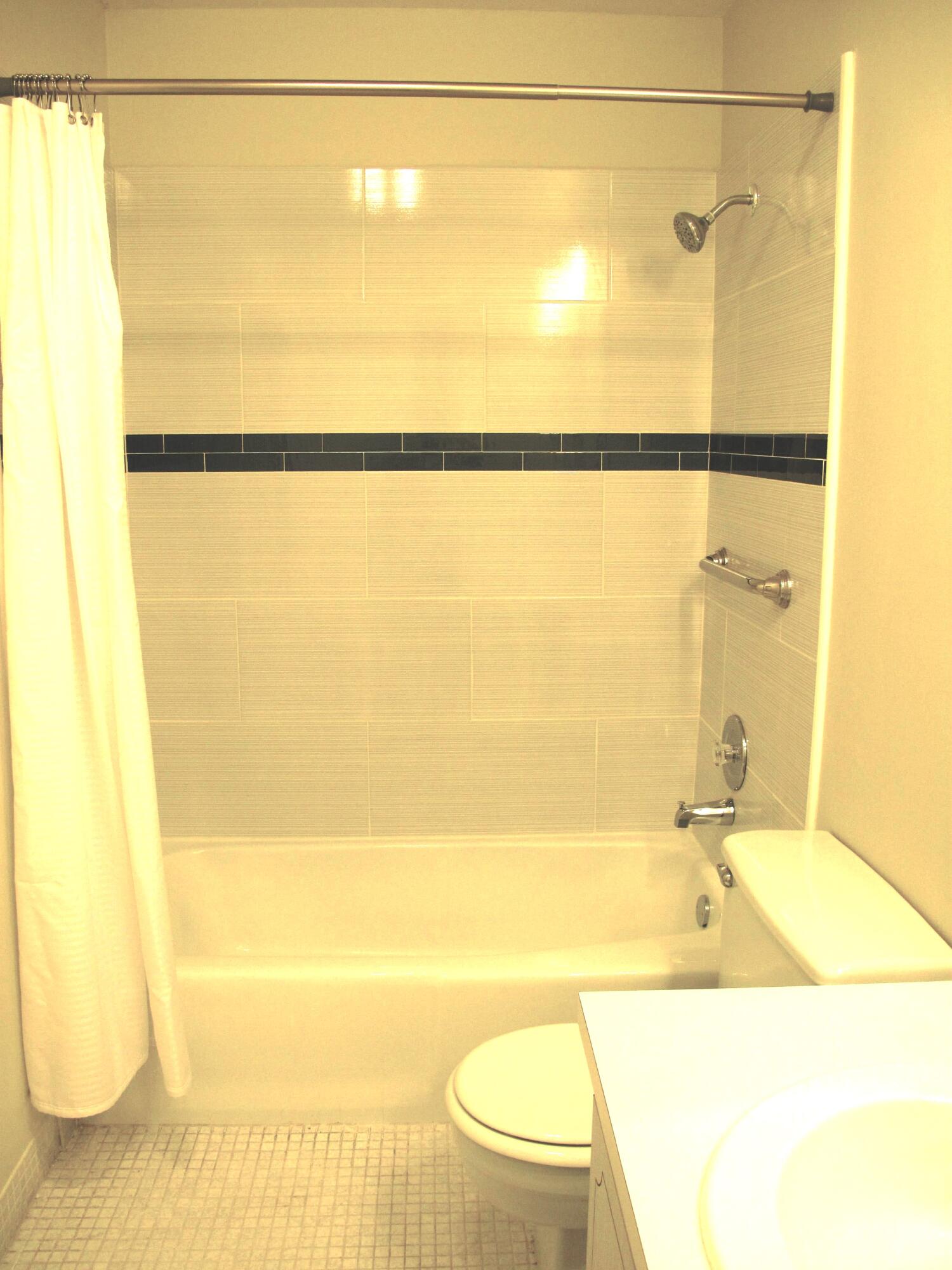 1202 South Drive Circle, Unit B Delray Beach, FL 33445 - Photo 35 of 57 Master bathroom with dual sinks (2)